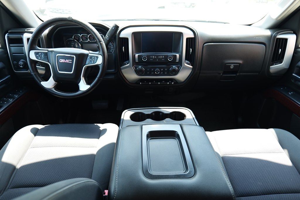 Photo 31 of this GMC SIERRA
