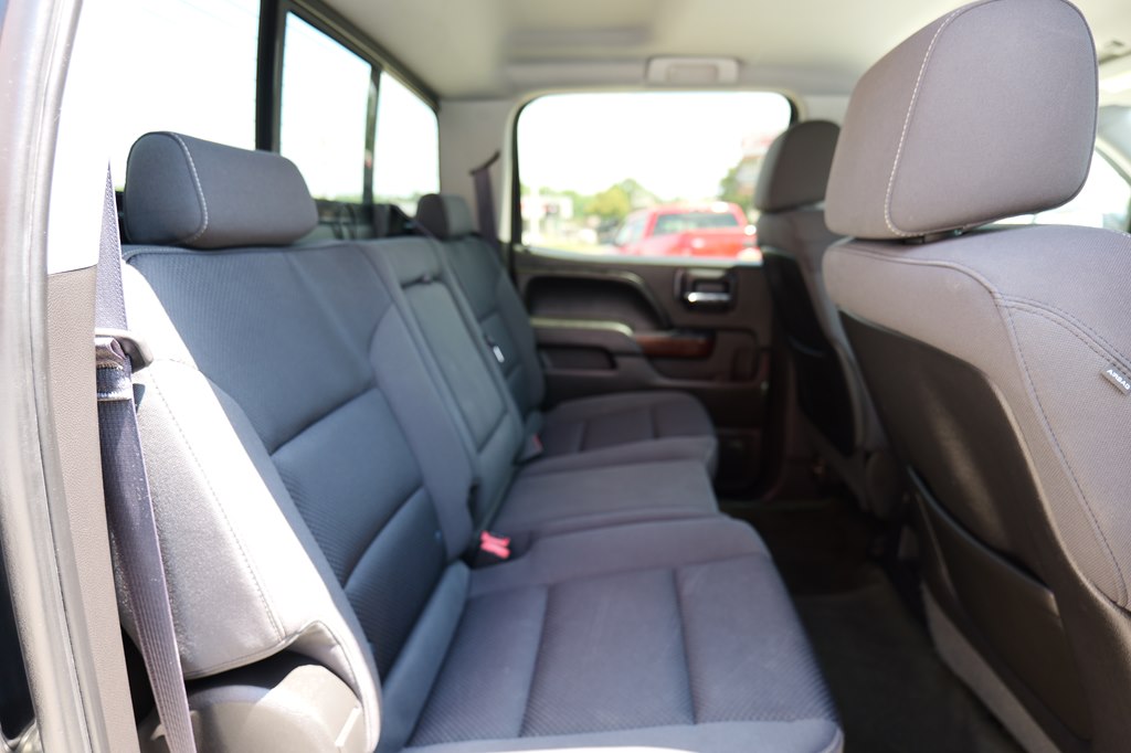 Photo 34 of this GMC SIERRA