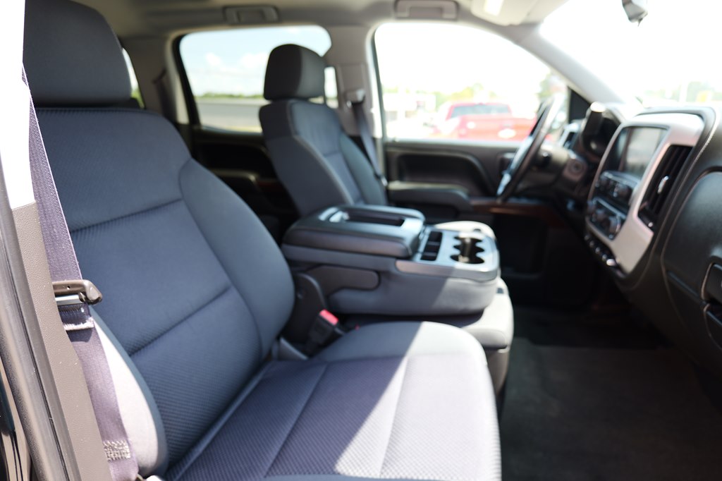 Photo 38 of this GMC SIERRA