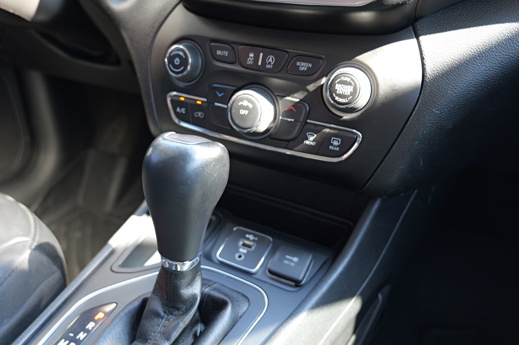 Used Car 2020 Jeep Cherokee  Latitude Plus For Sale In Baker, Louisiana