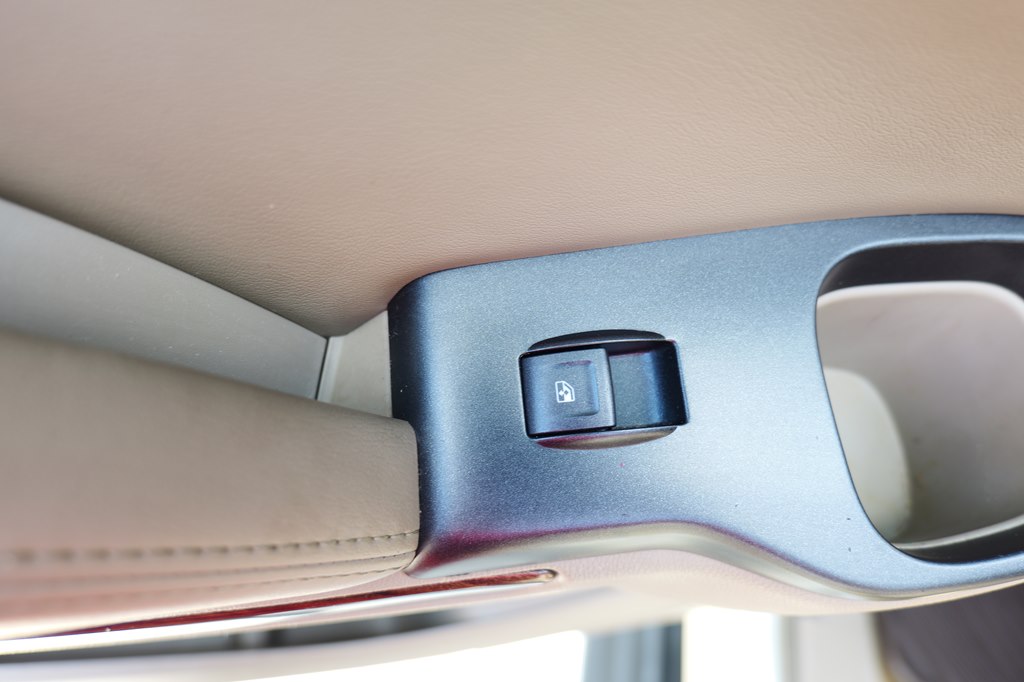 Photo 39 of this GMC YUKON XL