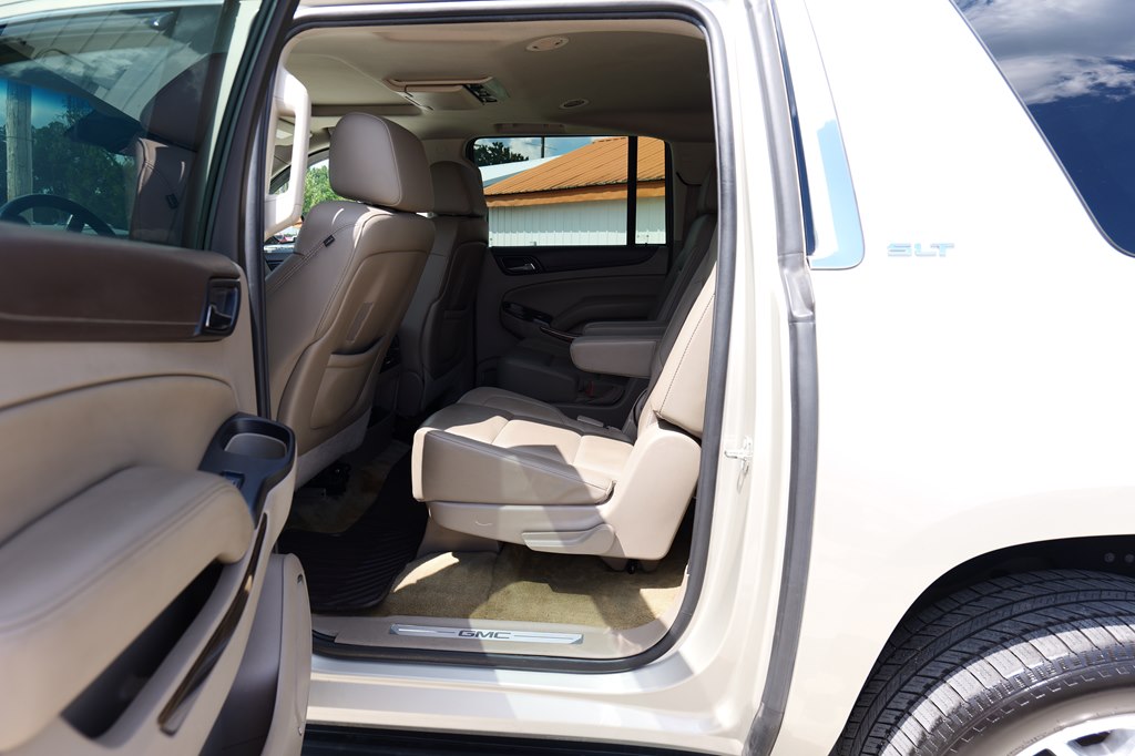 Photo 35 of this GMC YUKON XL