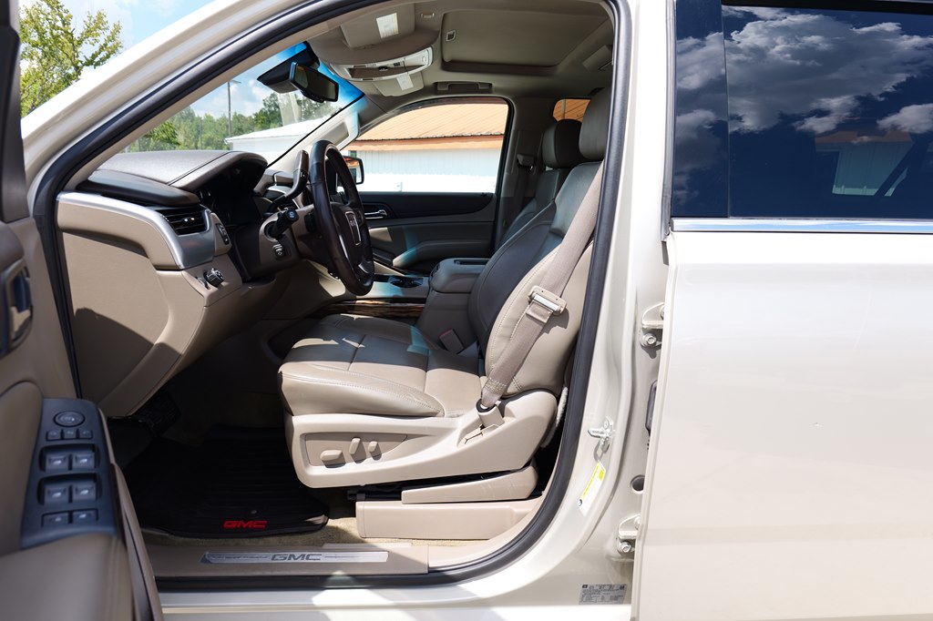 Photo 10 of this GMC YUKON XL