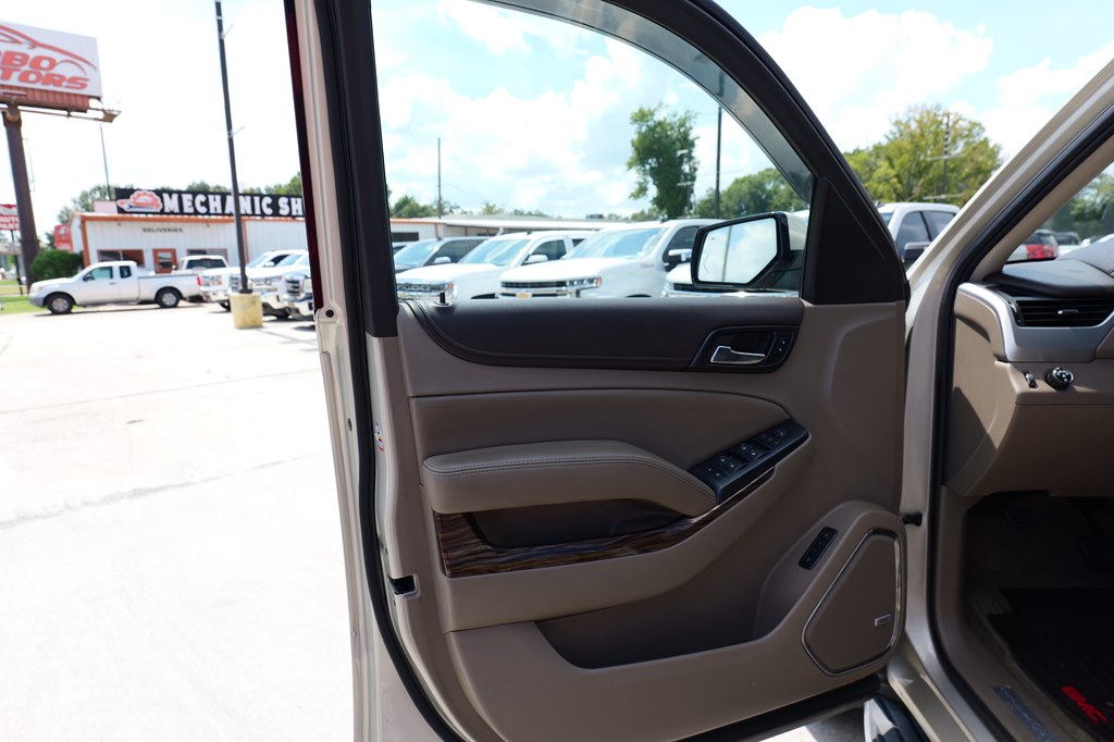 Photo 13 of this GMC YUKON XL