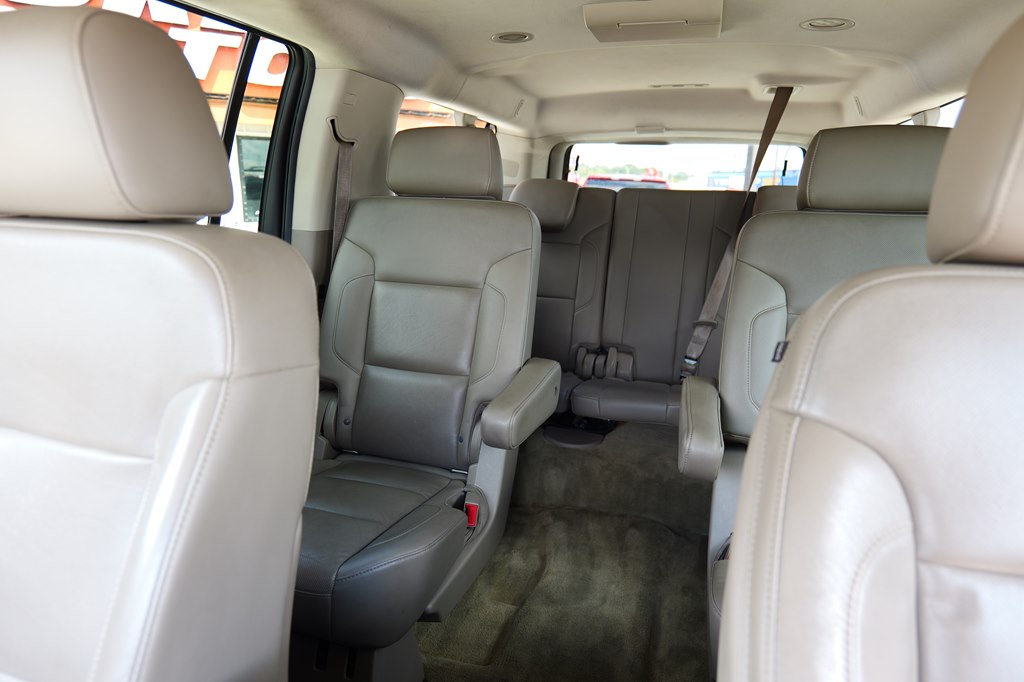 Photo 34 of this GMC YUKON XL
