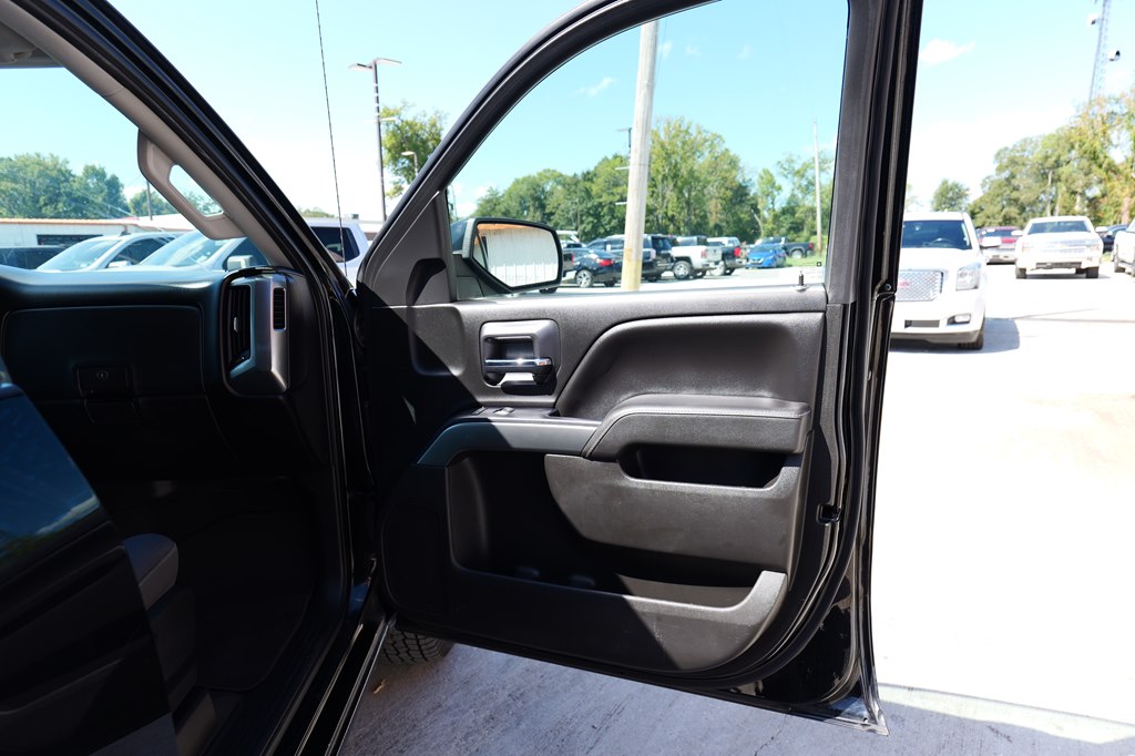 Photo 46 of this CHEVROLET SILVERADO 1500