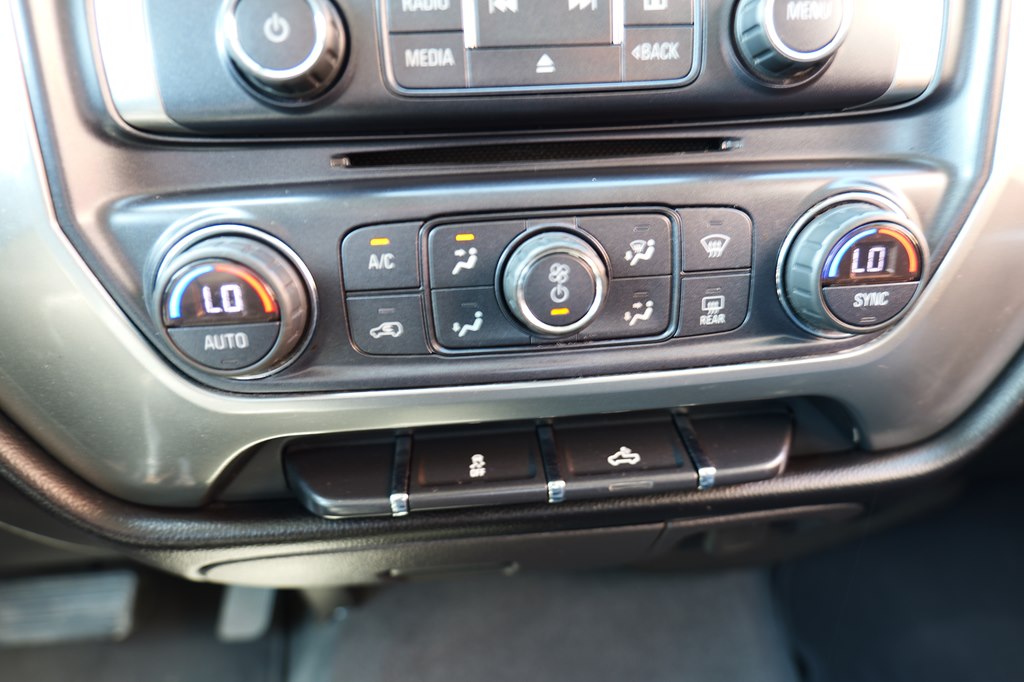 Photo 23 of this CHEVROLET SILVERADO 1500