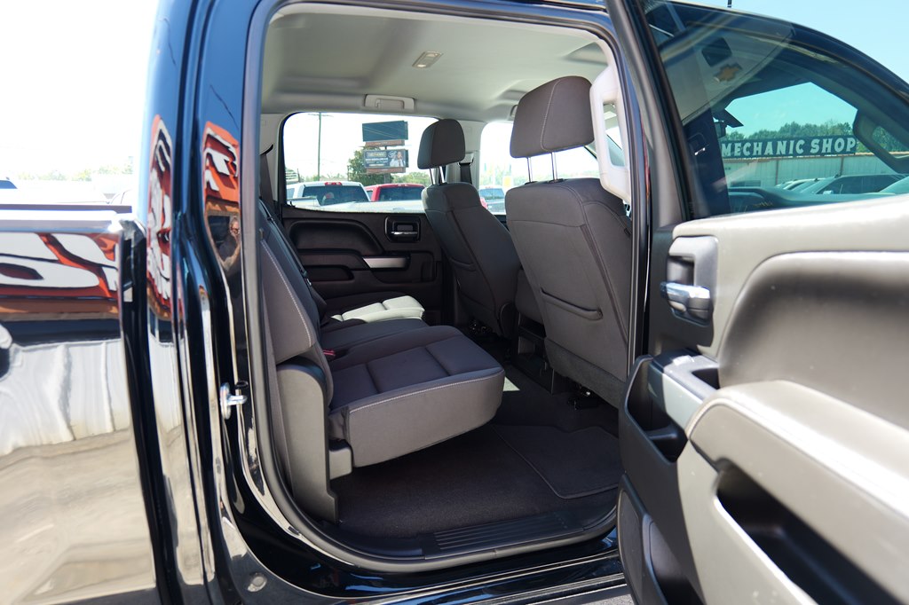 Photo 37 of this CHEVROLET SILVERADO 1500