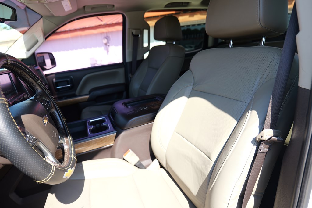 Photo 12 of this CHEVROLET SILVERADO 1500