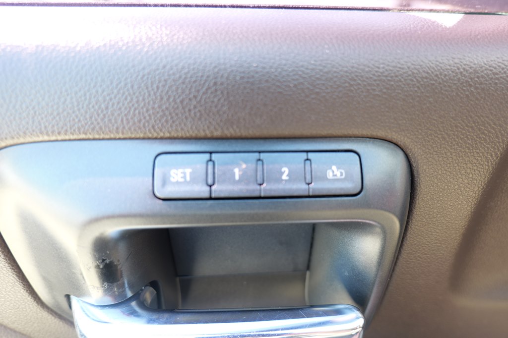 Photo 14 of this CHEVROLET SILVERADO 1500