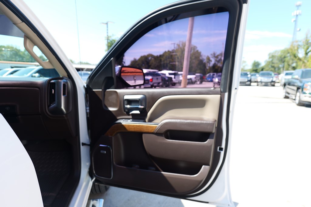 Photo 49 of this CHEVROLET SILVERADO 1500