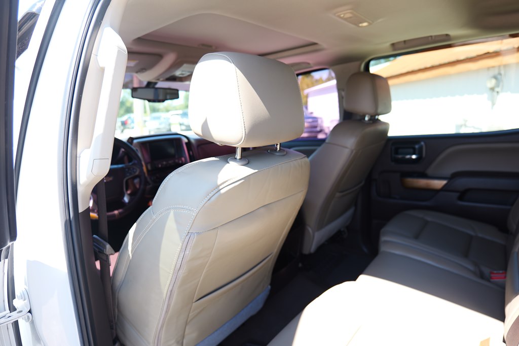 Photo 32 of this CHEVROLET SILVERADO 1500