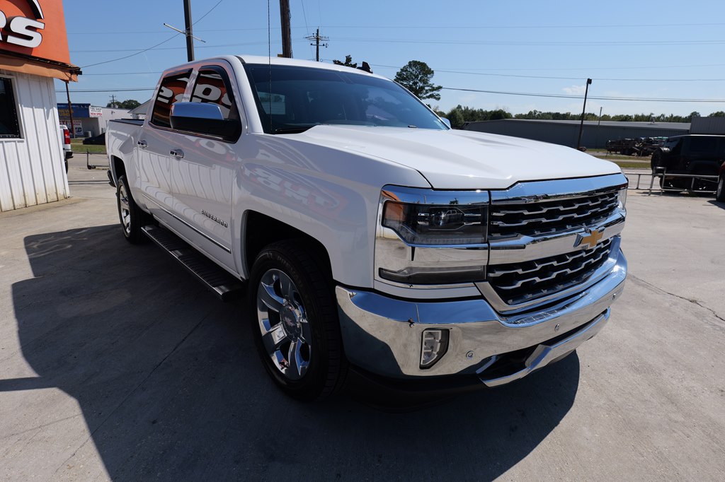 Photo 3 of this CHEVROLET SILVERADO 1500