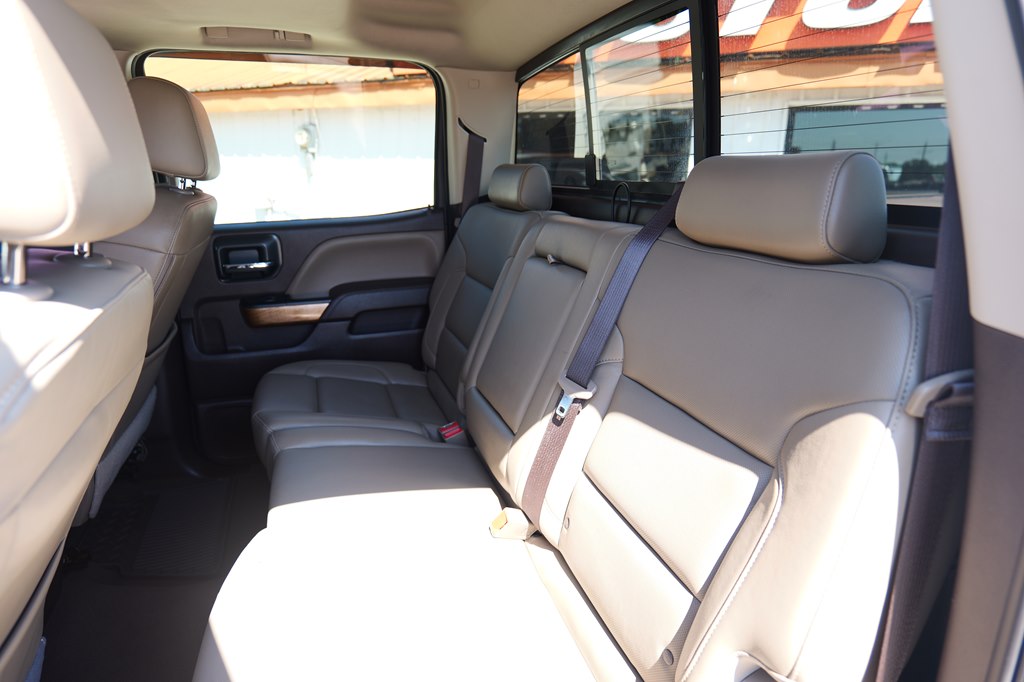 Photo 33 of this CHEVROLET SILVERADO 1500