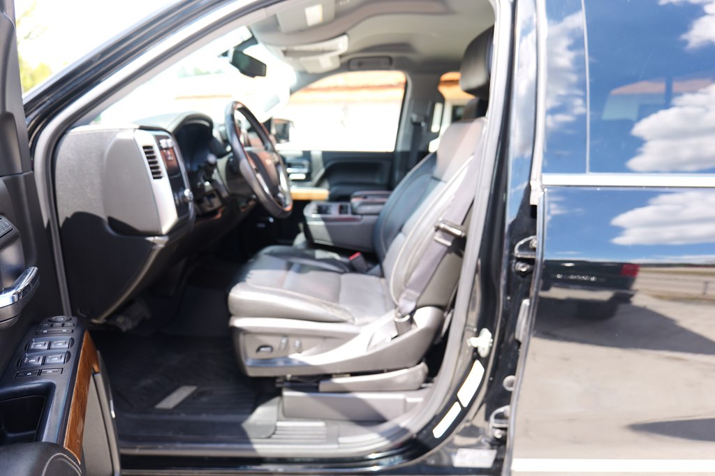 Photo 10 of this CHEVROLET SILVERADO 1500