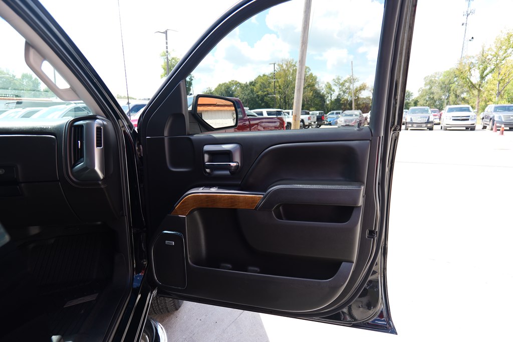 Photo 48 of this CHEVROLET SILVERADO 1500