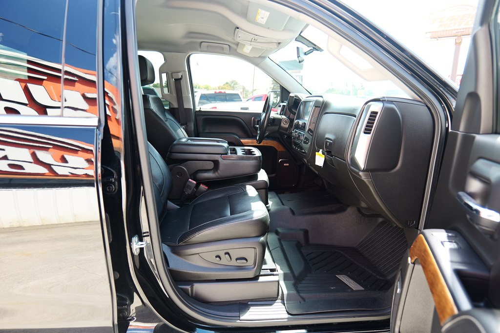 Photo 43 of this CHEVROLET SILVERADO 1500