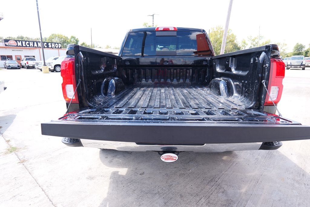 Photo 37 of this CHEVROLET SILVERADO 1500