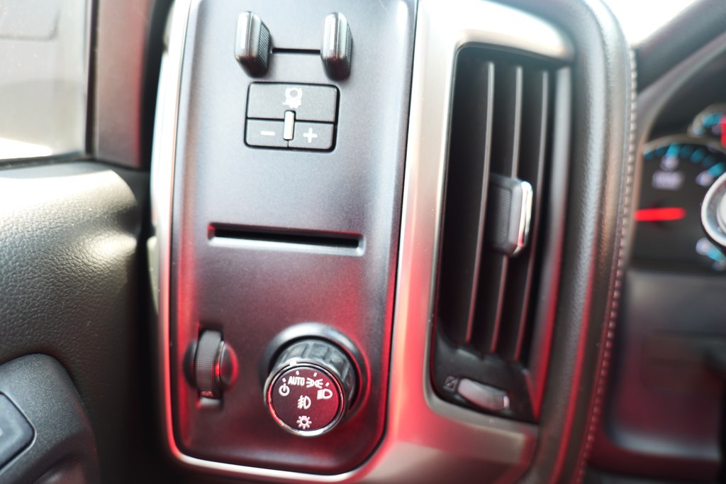 Photo 16 of this CHEVROLET SILVERADO 1500