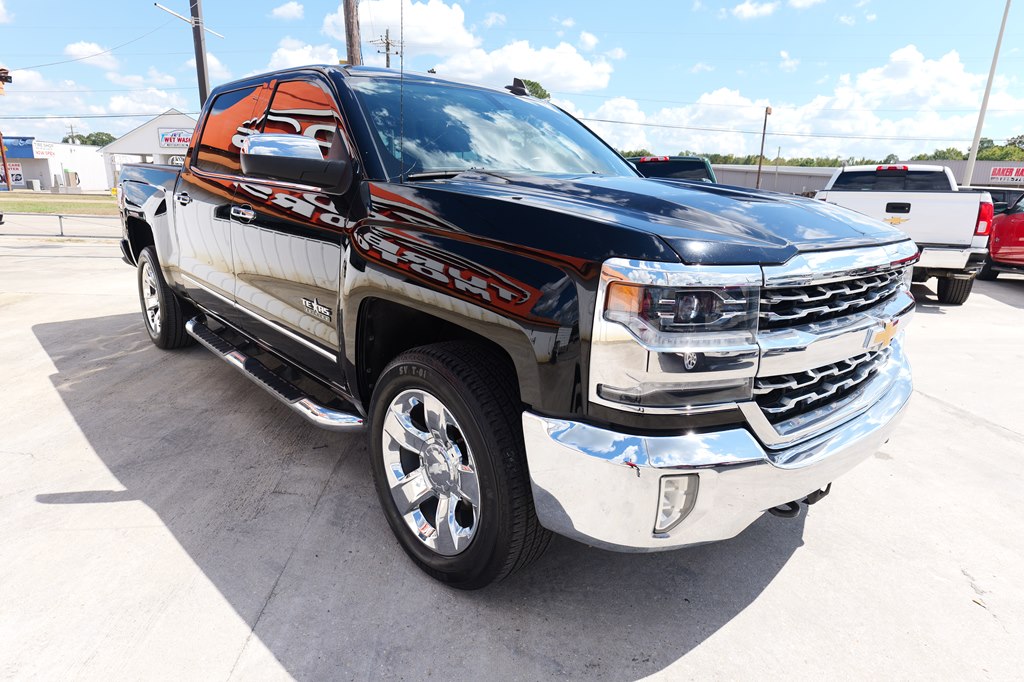 Photo 3 of this CHEVROLET SILVERADO 1500