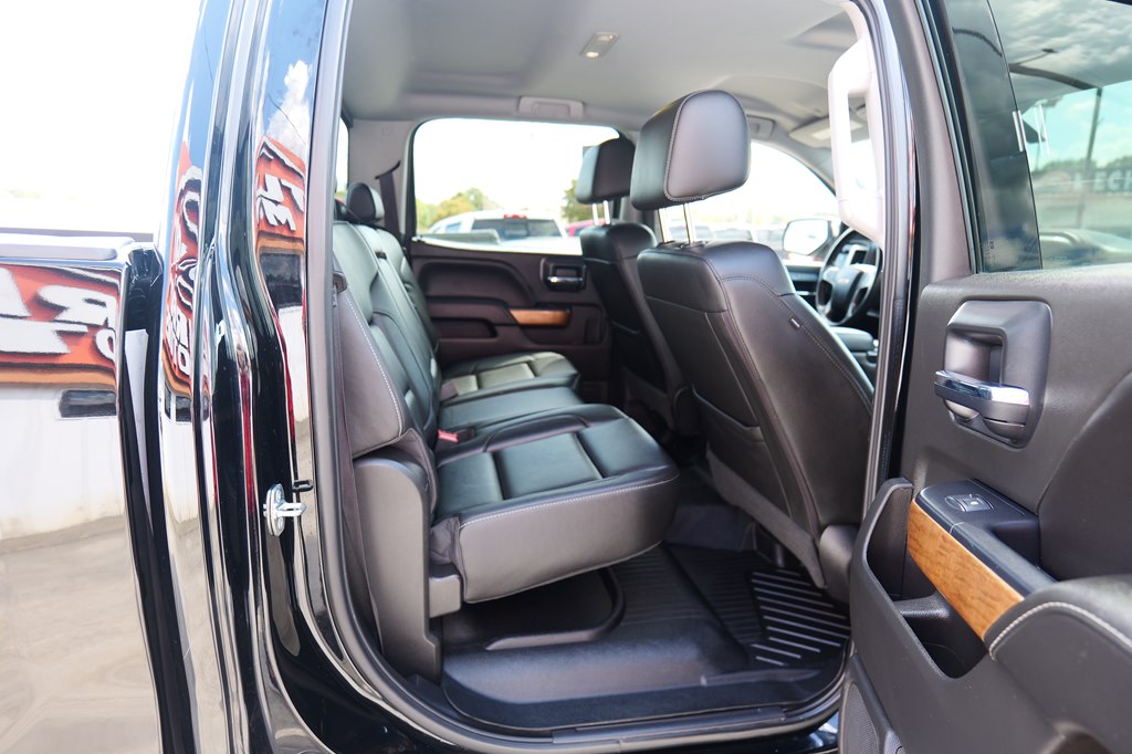 Photo 39 of this CHEVROLET SILVERADO 1500