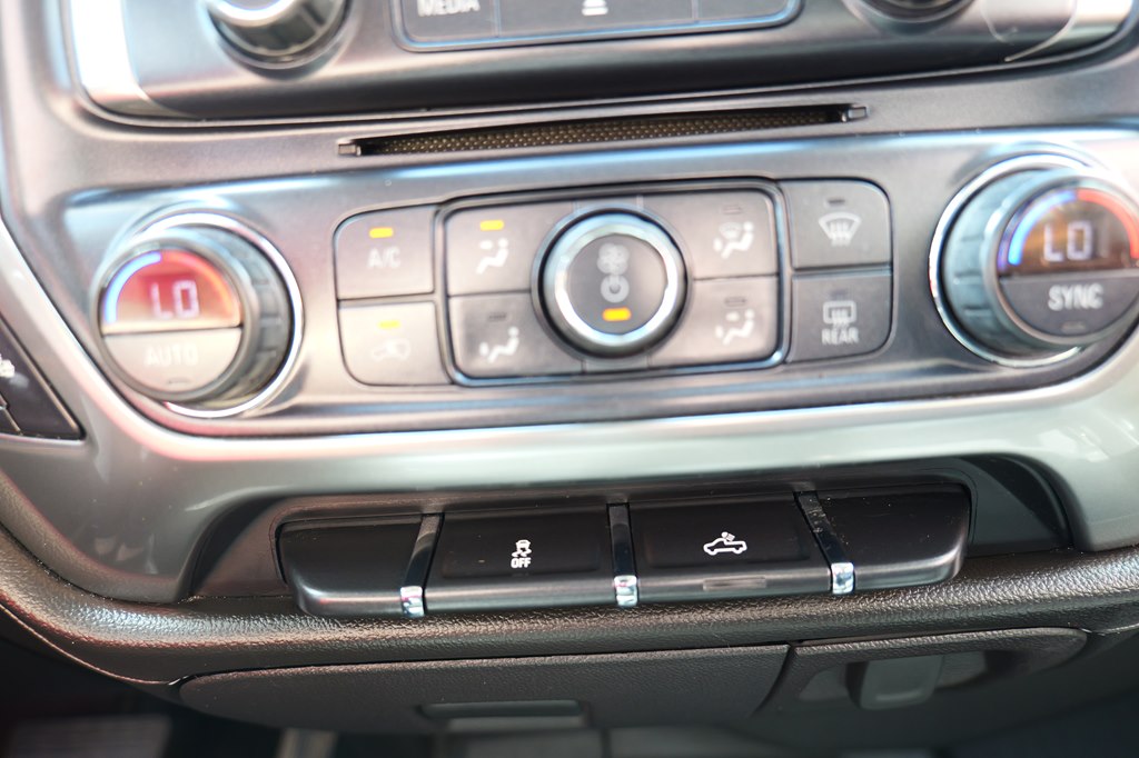 Photo 24 of this CHEVROLET SILVERADO 1500