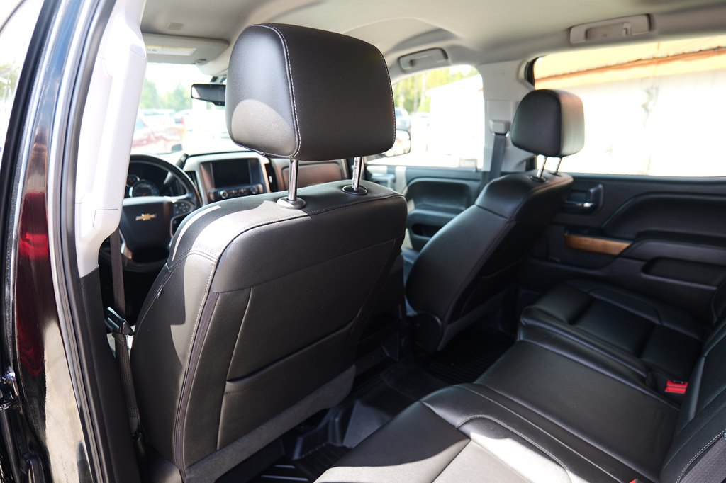 Photo 32 of this CHEVROLET SILVERADO 1500