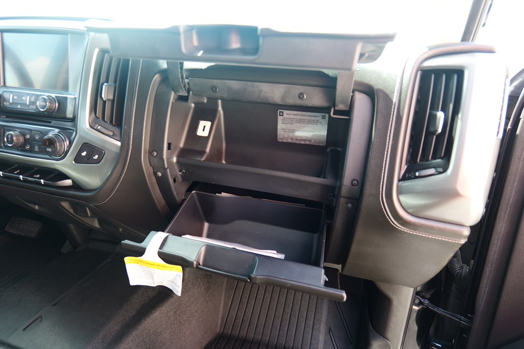 Photo 47 of this CHEVROLET SILVERADO 1500