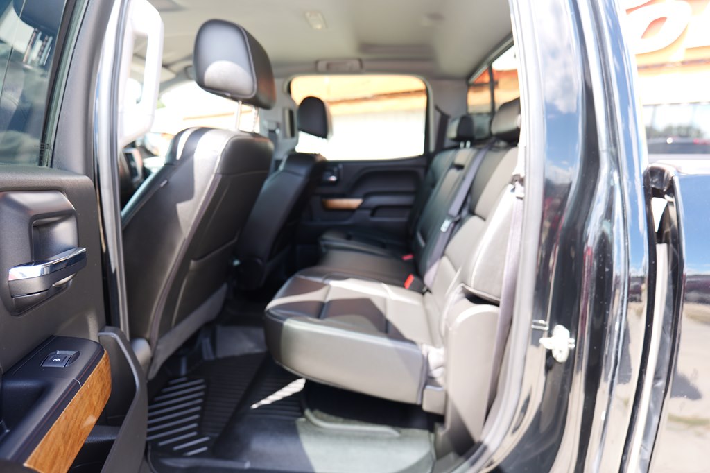 Photo 31 of this CHEVROLET SILVERADO 1500