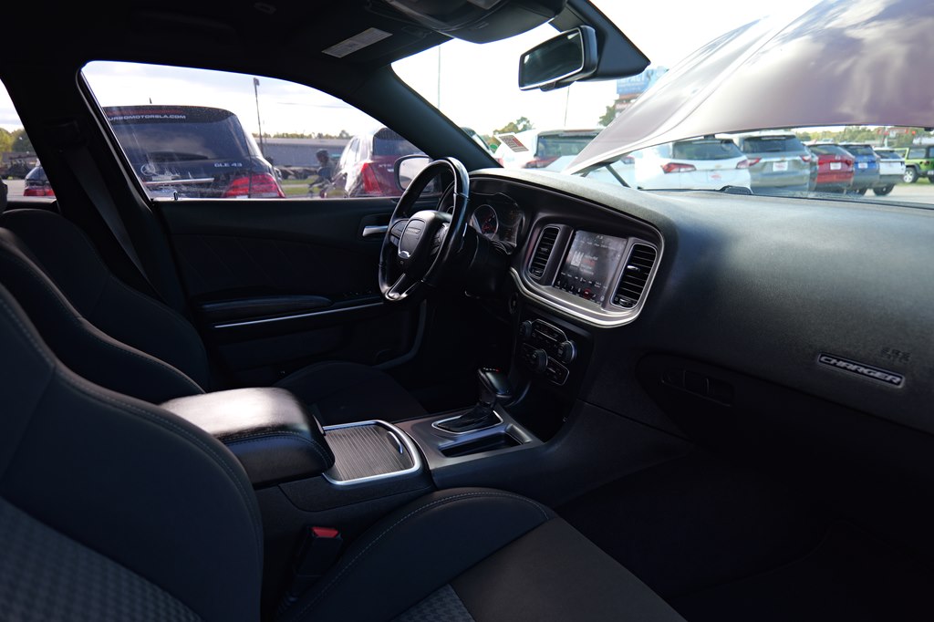 Used Car 2019 Dodge Charger  Scat Pack For Sale Under $30,000 In Baker, Louisiana