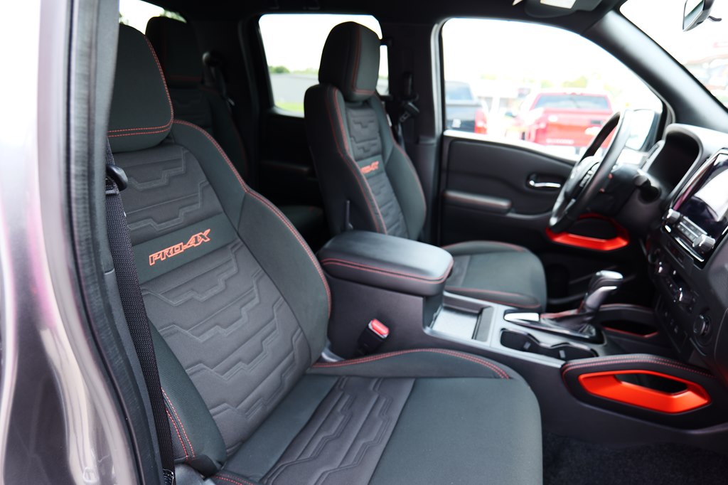 Photo 36 of this NISSAN FRONTIER