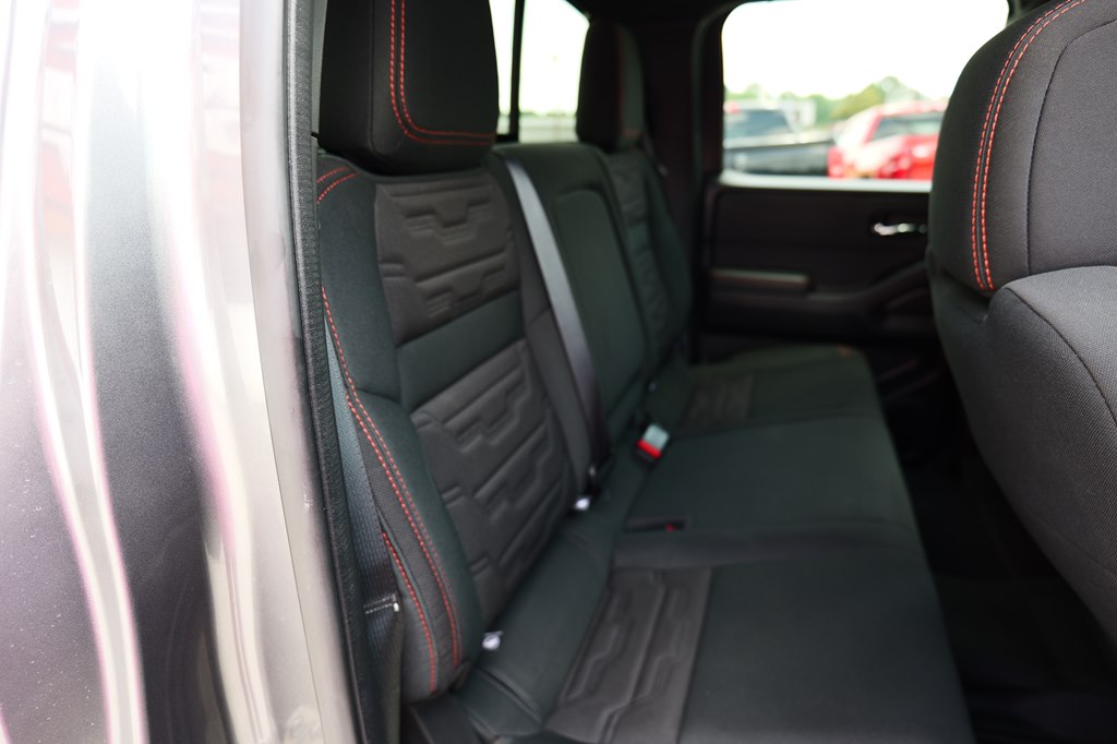 Photo 34 of this NISSAN FRONTIER