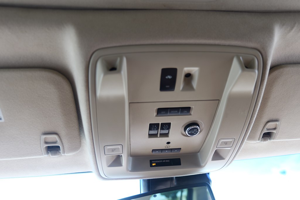 Photo 33 of this CADILLAC ESCALADE