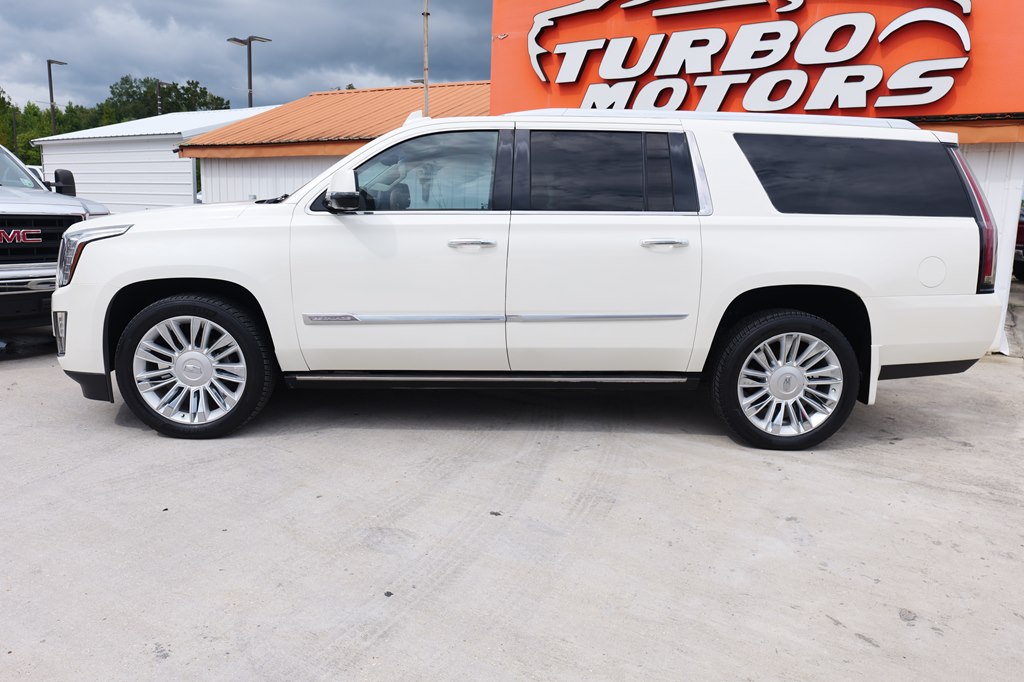 Photo 8 of this CADILLAC ESCALADE