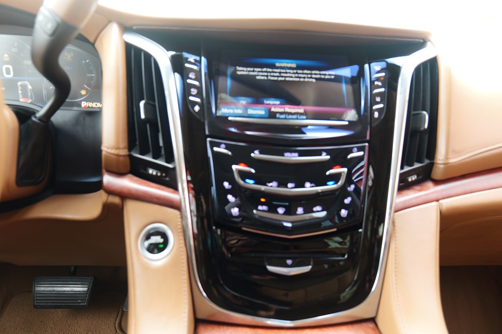 Photo 23 of this CADILLAC ESCALADE