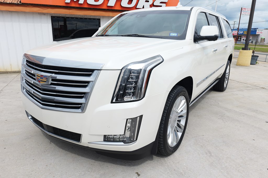 Photo 9 of this CADILLAC ESCALADE