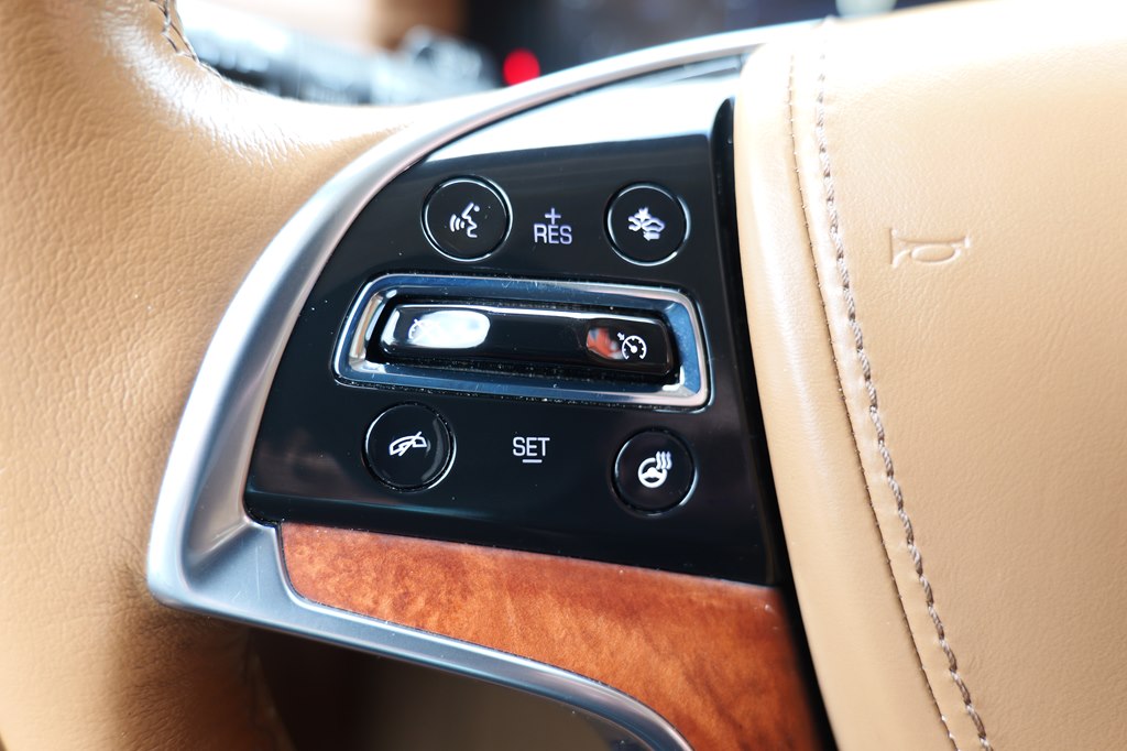 Photo 20 of this CADILLAC ESCALADE