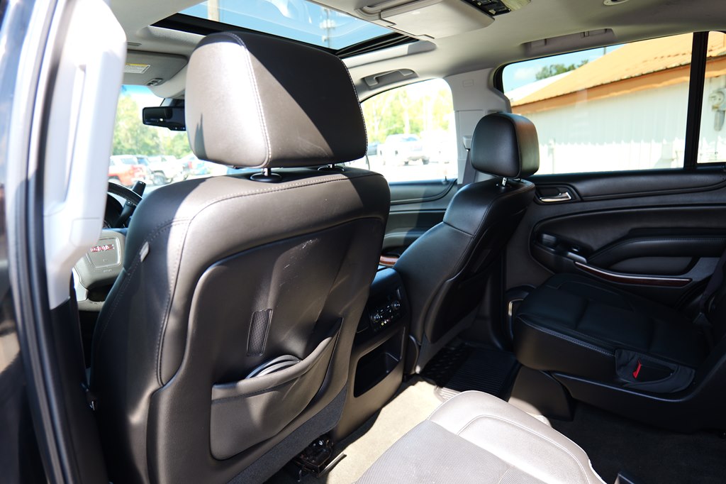 Photo 32 of this GMC YUKON