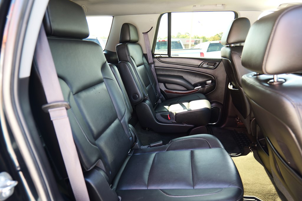 Photo 42 of this GMC YUKON