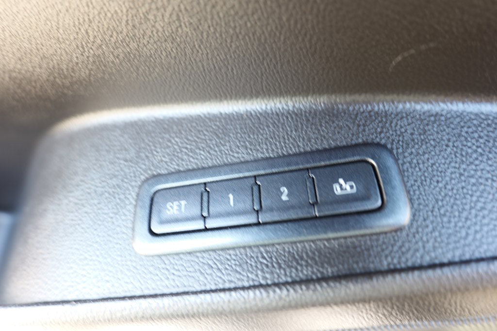 Photo 54 of this GMC YUKON