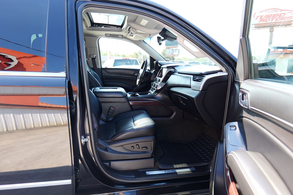 Photo 45 of this GMC YUKON