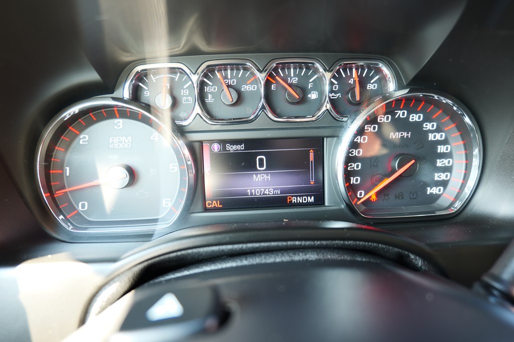 Photo 27 of this GMC YUKON