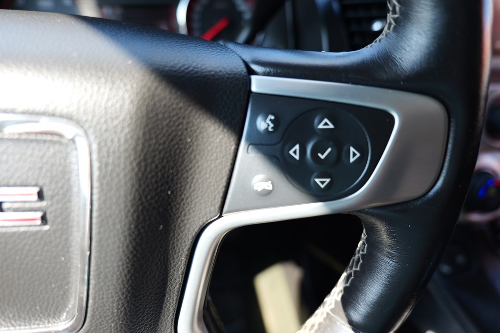 Photo 15 of this GMC YUKON