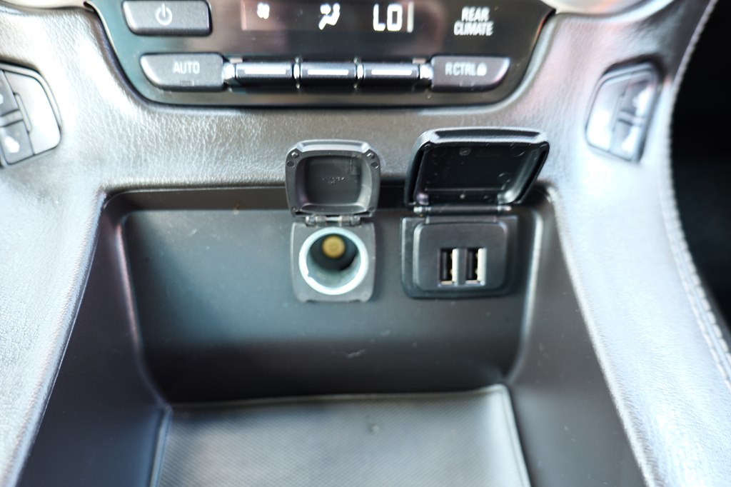 Photo 22 of this GMC YUKON