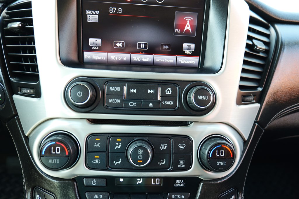 Photo 19 of this GMC YUKON