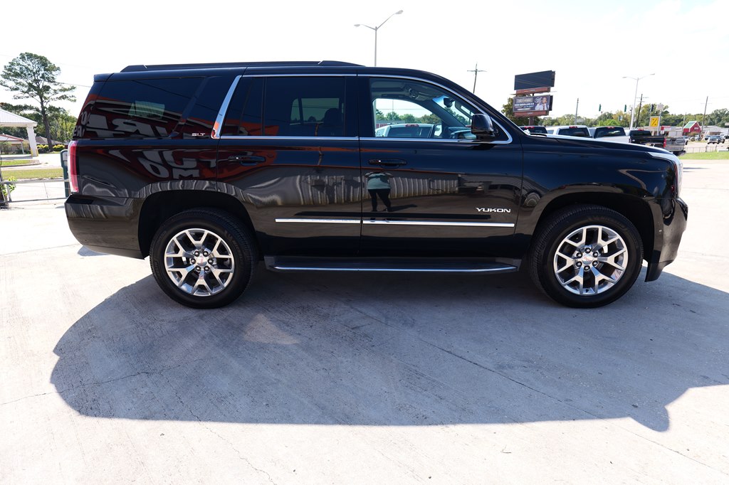 Photo 4 of this GMC YUKON