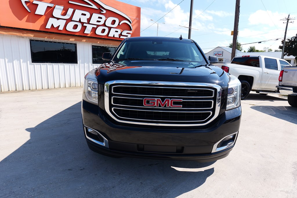 Photo 2 of this GMC YUKON