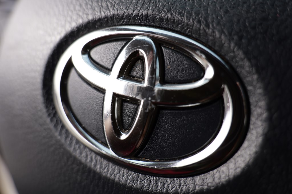 Used Car 2020 Toyota Camry  Le For Sale Under $20,000 In Baker, Louisiana