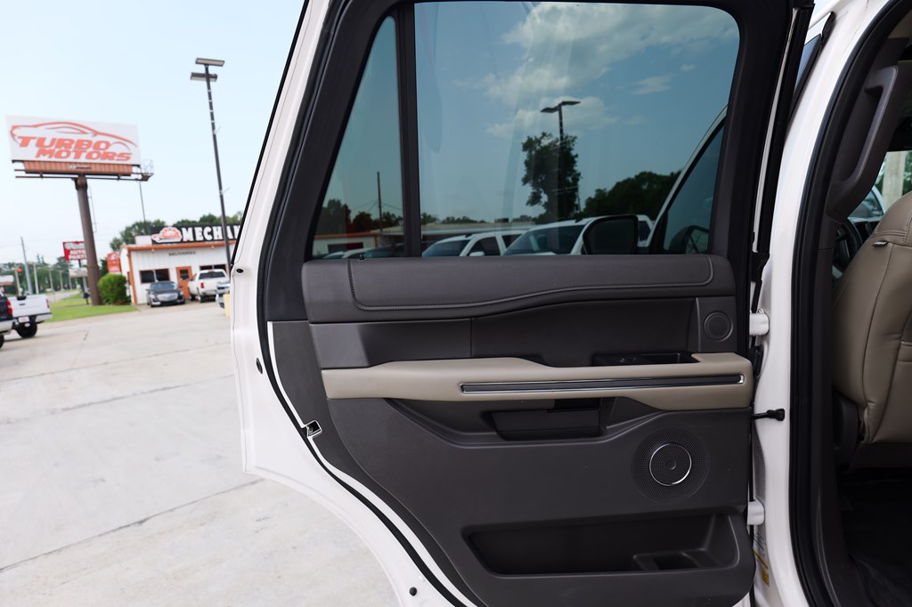 Used Car 2019 Ford Expedition  Xlt For Sale Under $20,000 In Baker, Louisiana