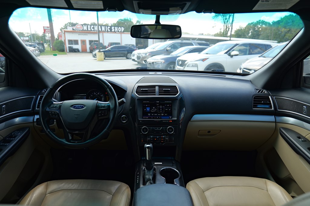 Used Car 2016 Ford Explorer  Xlt For Sale Under $20,000 In Baker, Louisiana